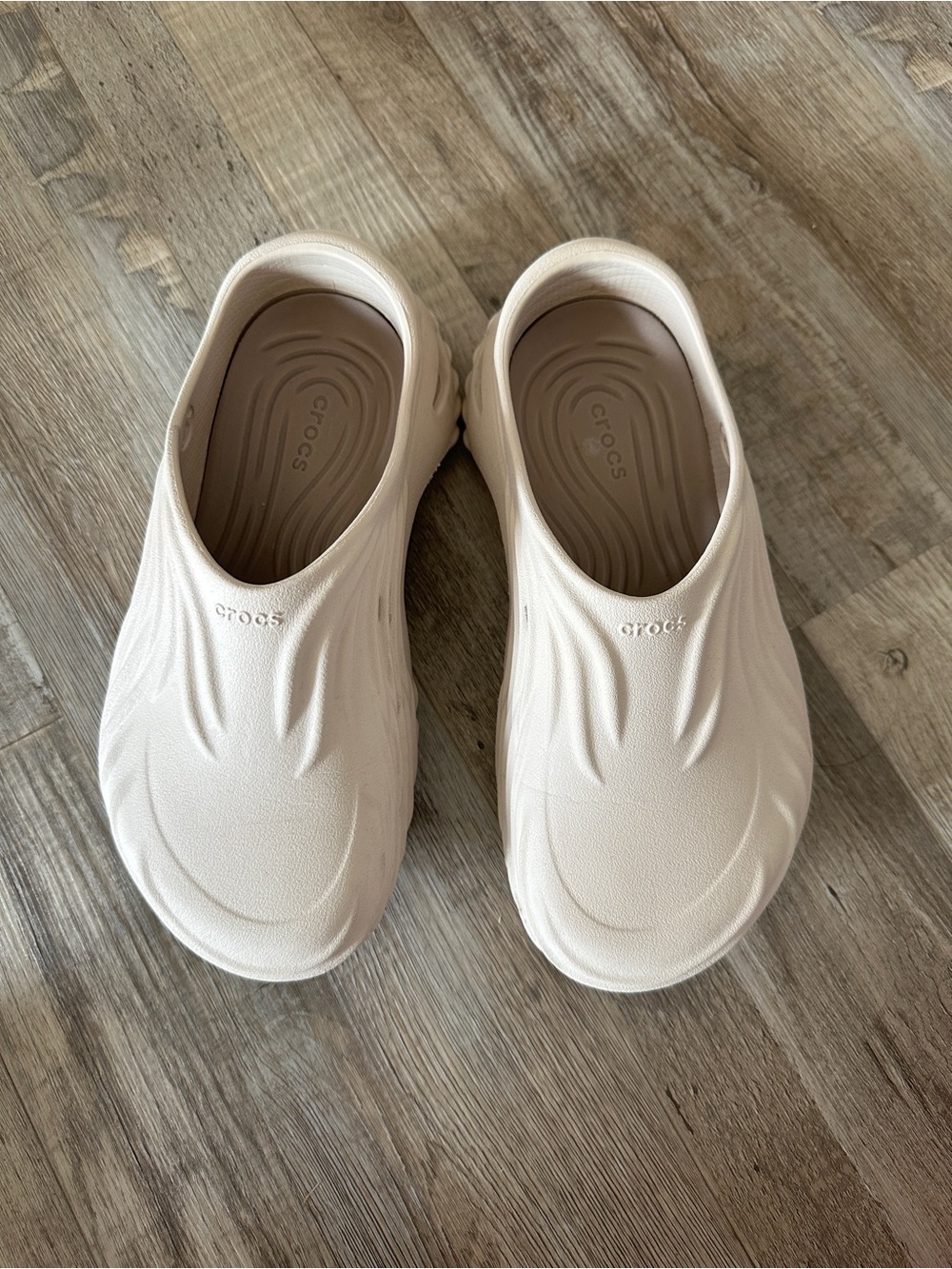 Crocs Echo Wave Clogs - Picture 2 of 7